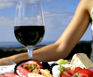 Amsterdam Walking Tour With cheese and Wine Tasting