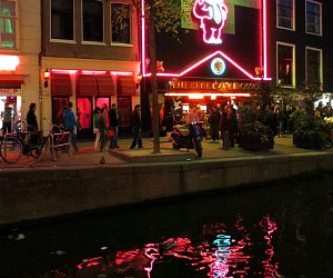 Red Light District Walking Tour and Cruise